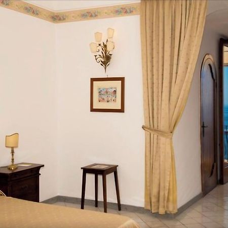 Albergo Miramare Позитано Экстерьер фото